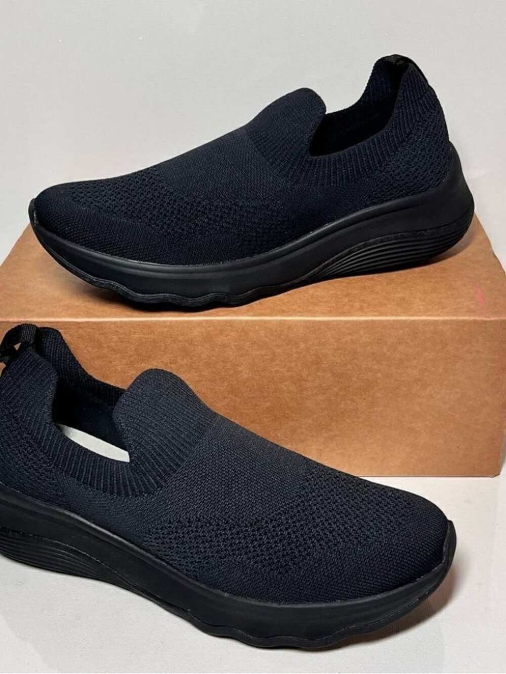 Clarks Cloudsteppers Circuit Path Slip-On Knit Sneaker